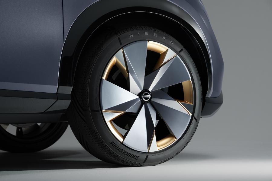 Колеса Nissan Ariya Concept 2019 года  (фото 16 из 44)